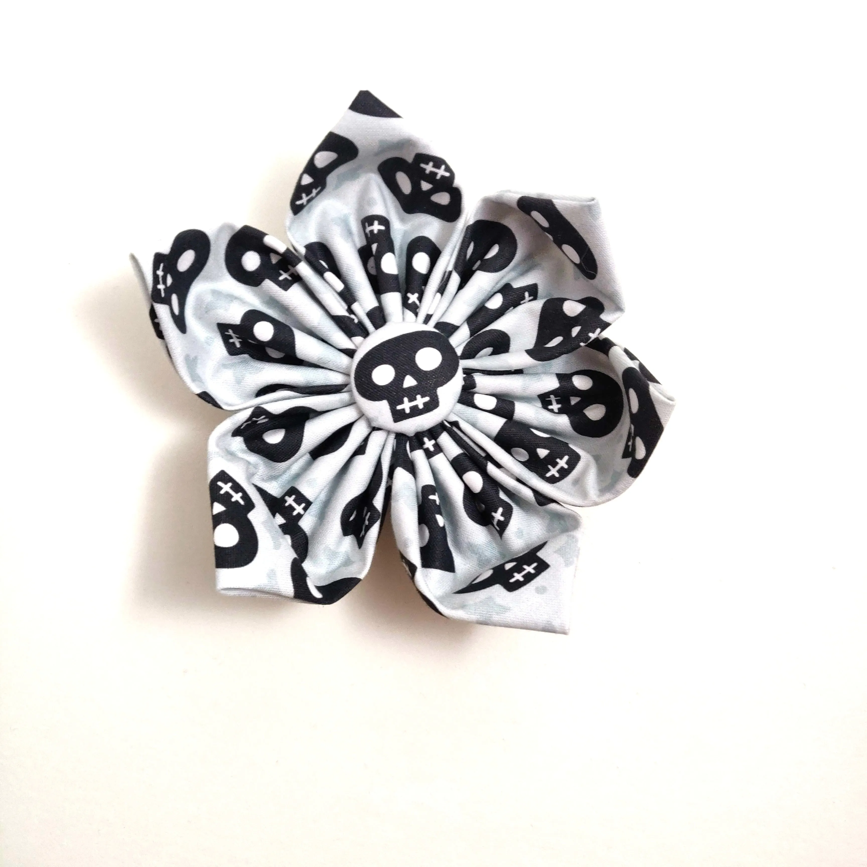 Skully Collar Flower/Bow Tie Charlotte's Pet